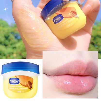 Hydrating Lip Balm Stick – Nourishing Formula for Soft, Smooth Lips