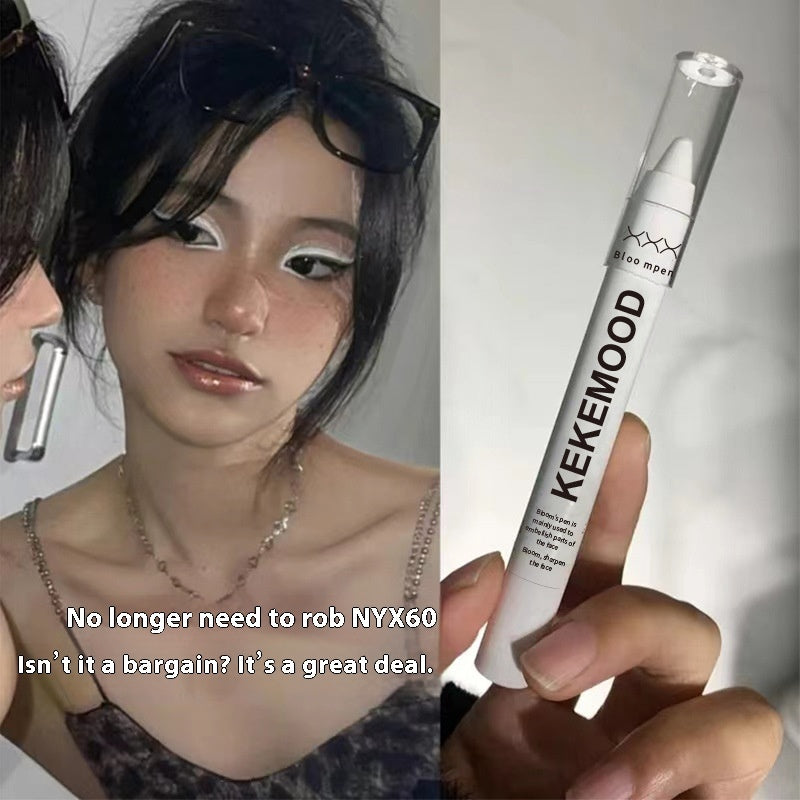 Effortless Eye Makeup: No-Smudge Eyeliner & Eye Shadow Pen